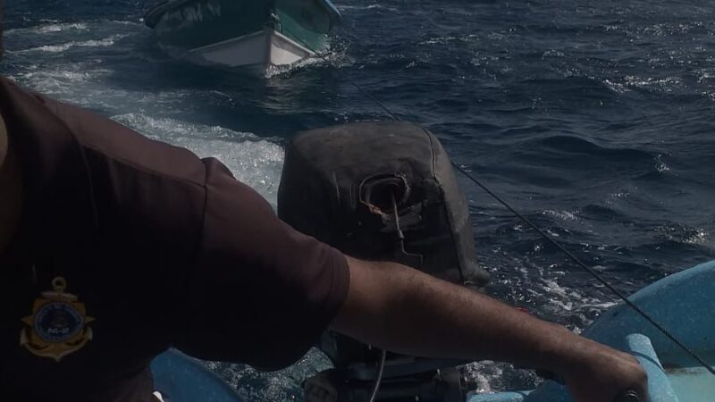 Armada Dominicana rescata 8 nacionales haitianos mediante operación de Salvamento y Rescate.