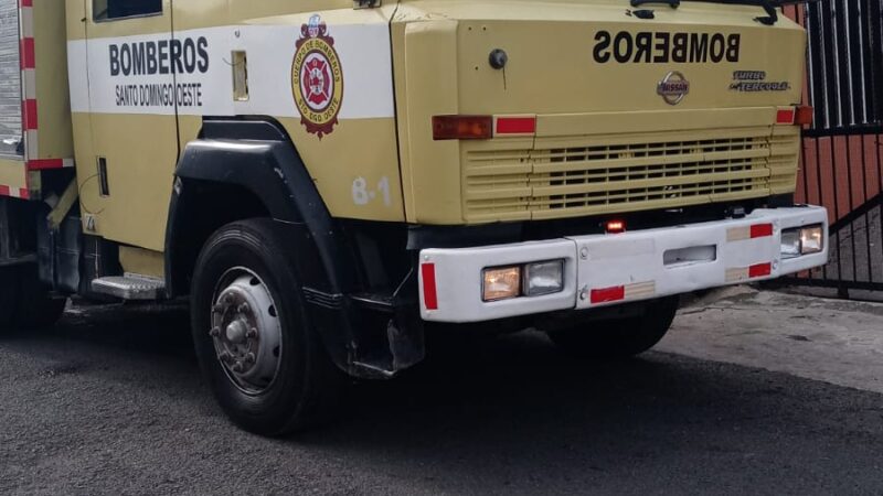 Bomberos de Sto Digo Oeste, salvan niña