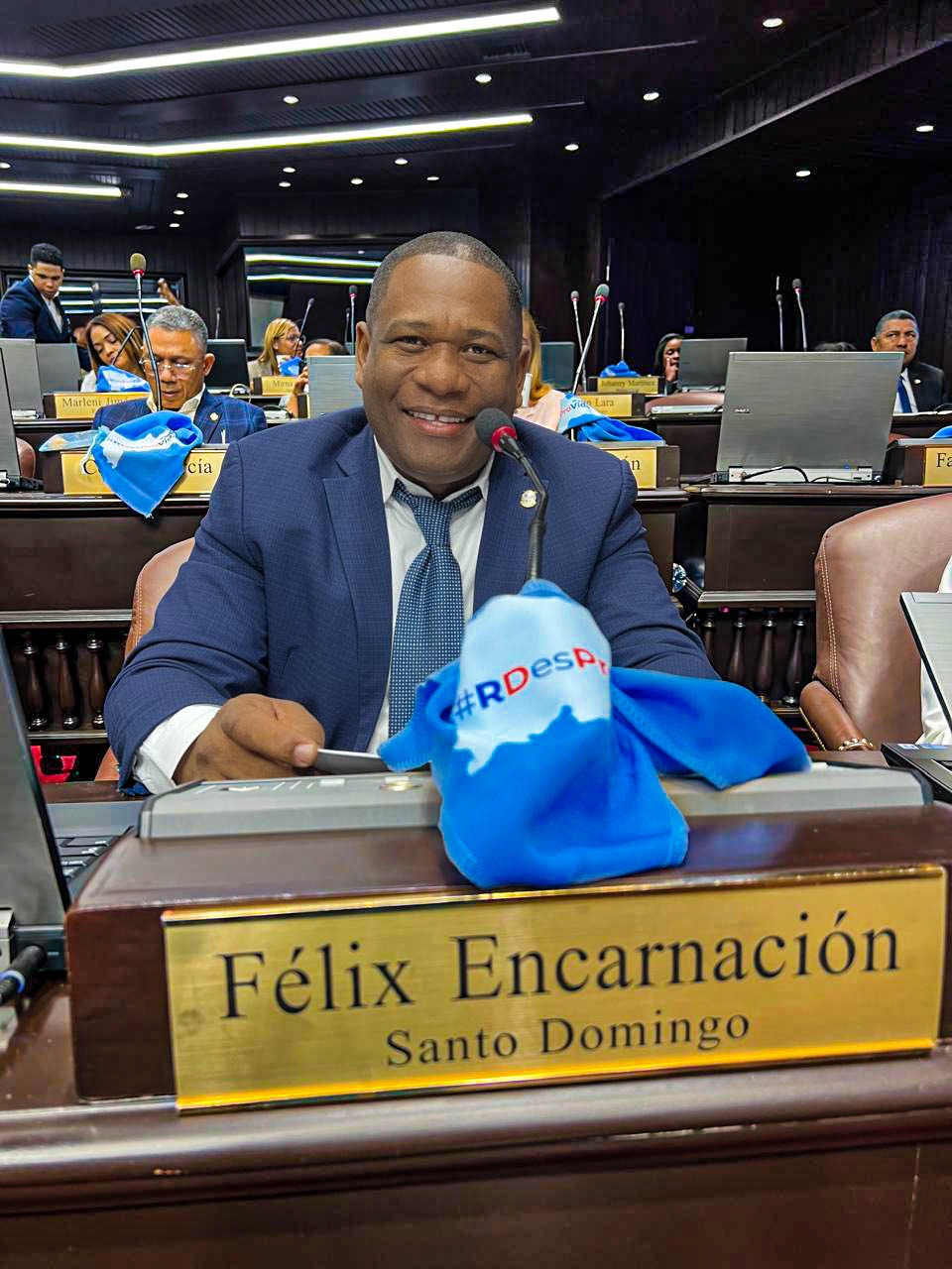 Controversia en el Congreso Nacional por Obsequio de Fomudevi: El Diputado Félix Encarnación Reafirma su Compromiso con la Defensa de la Vida
