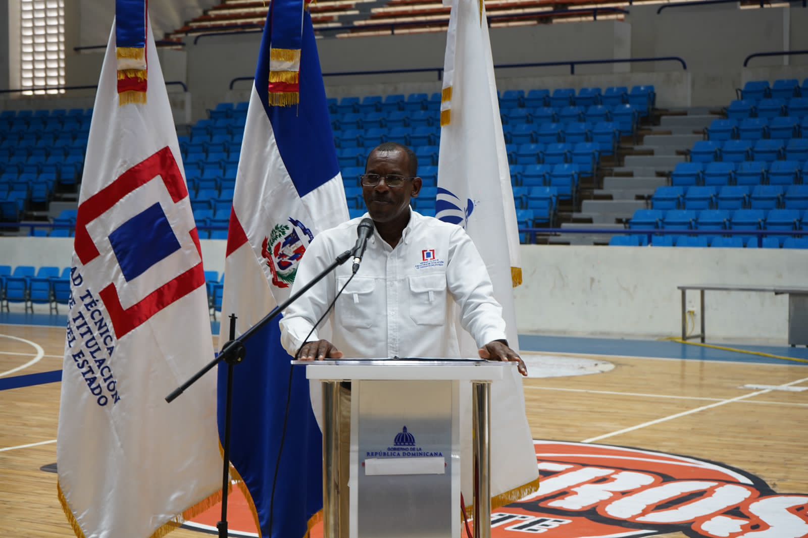 La Alcaldía de La Romana inicia importante jornada de titulación en villa San Carlos y barrio George
