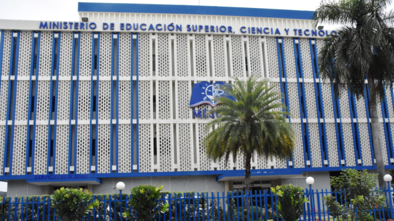 Estudiantes dominicanos continúan recibiendo becas internacionales para cursar programas de postgrado