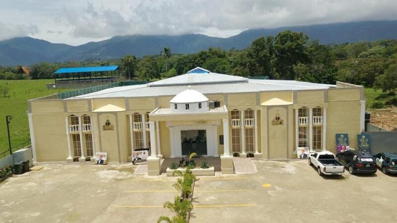 Sala de eventos culturales y turisticos Luxury Jarabacoa