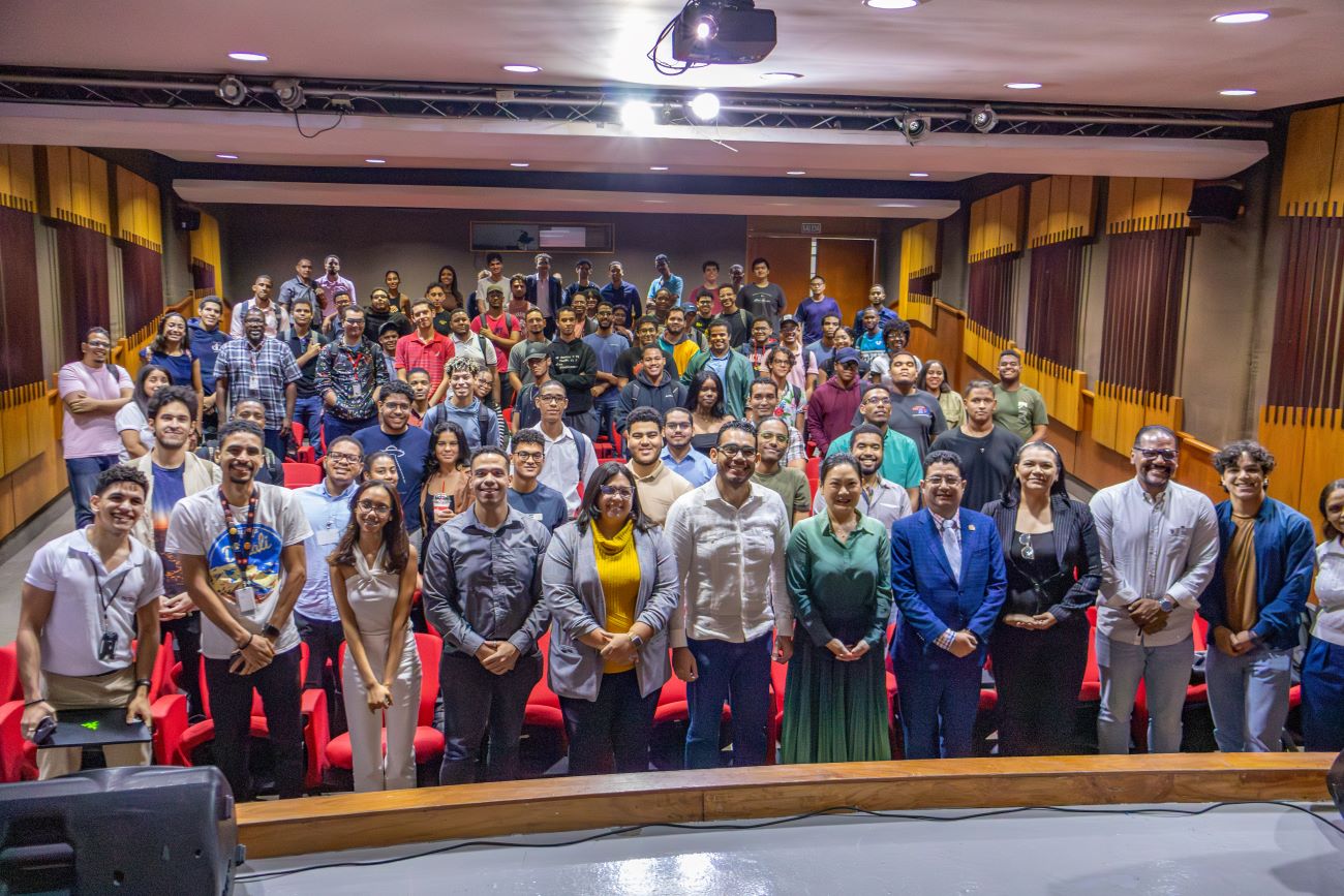 Huawei presenta ICT Academy en colaboración con INTEC