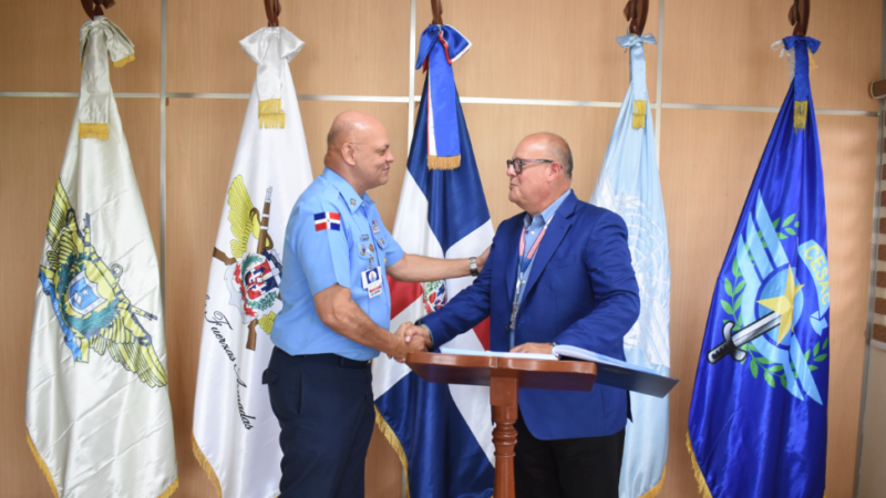Visita de cooperación entre el Director General del CESAC y Asesor Regional de Seguridad de Puertos del INL