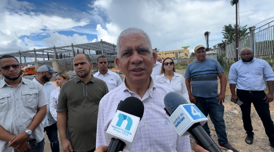 Senador Ricardo de los Santos resalta mejoras contempladas en el presupuesto del año 2025 para la provincia Sánchez Ramírez