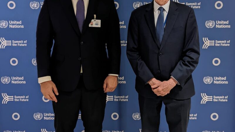 Delegación de RD evalúa oportunidades financieras para nuevas fuentes de energía en visita a Bloomberg