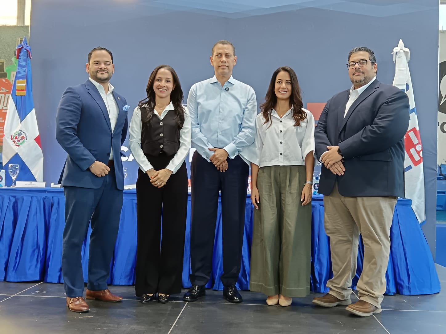 INDOTEL entrega “Canasta Digital Social» en el Distrito Nacional y expande su alcance 