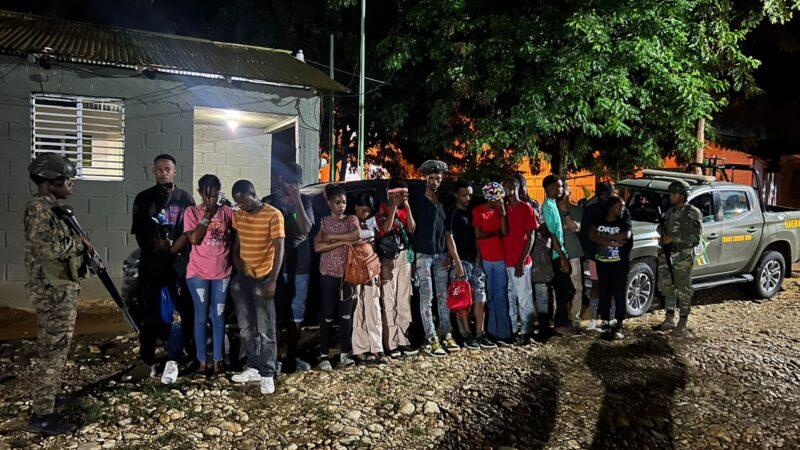 Ejército detiene 47 indocumentados en Santiago Rodríguez Elías Piña y Valverde