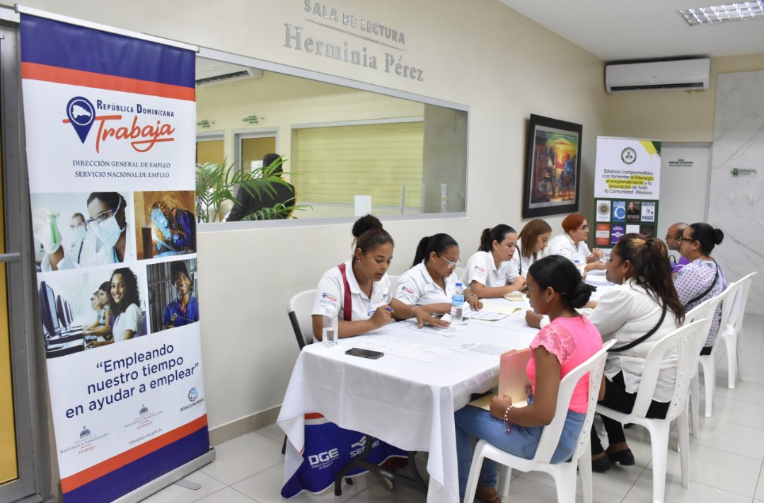 Ministerio de Trabajo invita a feria y jornada de empleo para La Romana y Santiago