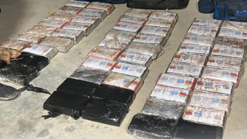 PN y DNCD apresan hombre con 192 paquetes en Montecristi