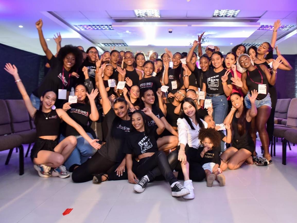 Anuncian Retro Fashion Show