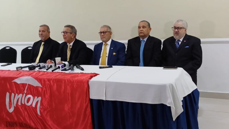 Unión de Farmacias, Inc. sigue celebrando su 40 aniversario entregando la decimosexta versión de los Premios “Mortero de Oro» 