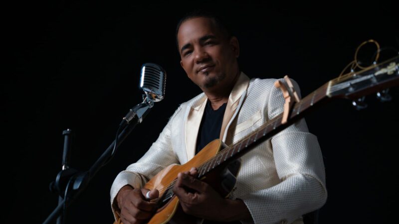 Juan Manuel Bachata revoluciona el escenario musical con nuevo sencillo “Tóxica”