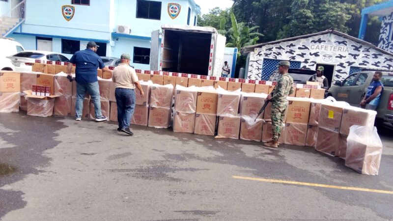 Ejército decomisa camión con cargamento de cigarrillos de contrabando en Puerto Plata