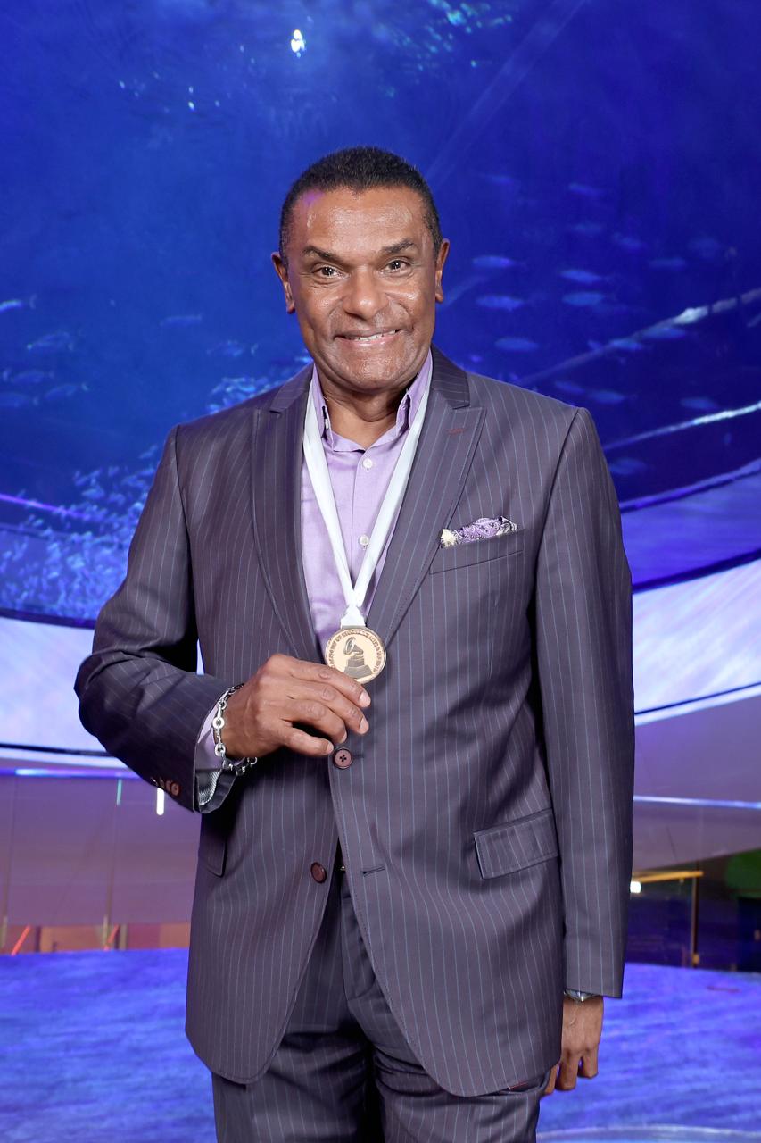 José Alberto “El Canario” gana Latin Grammy con disco Rodando por el Mundo