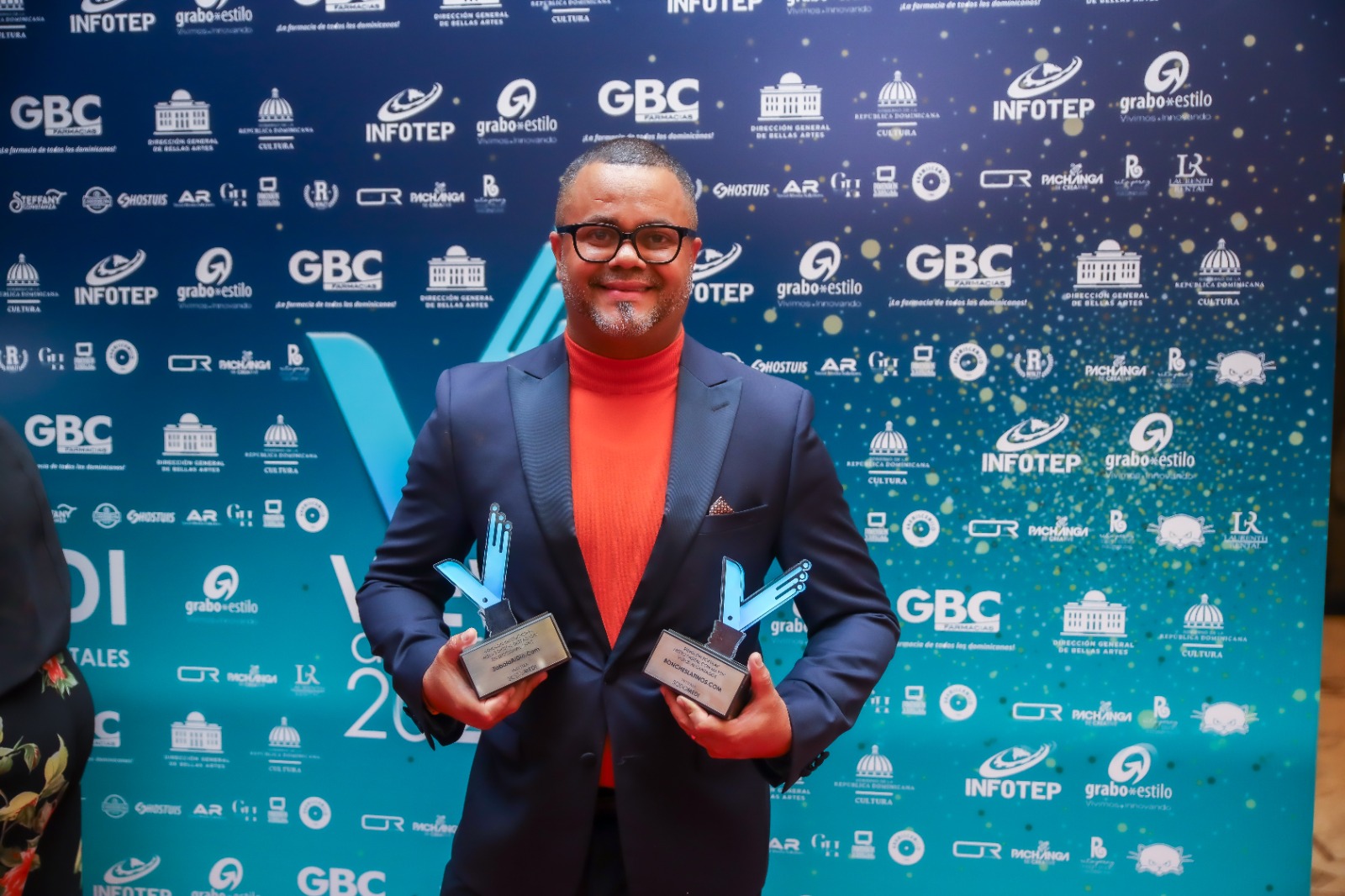 Bonches Latinos Media Group Triunfa en los Views Awards 2024