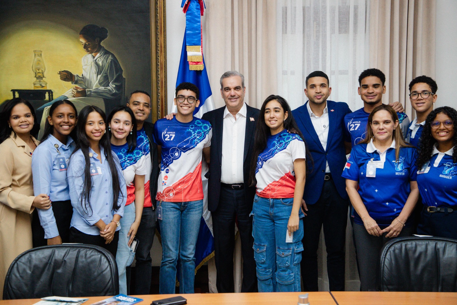 Presidente Luis Abinader articulado por el Ministerio de la Juventud otorga apoyo completo a equipos dominicanos que competirán en la NASA