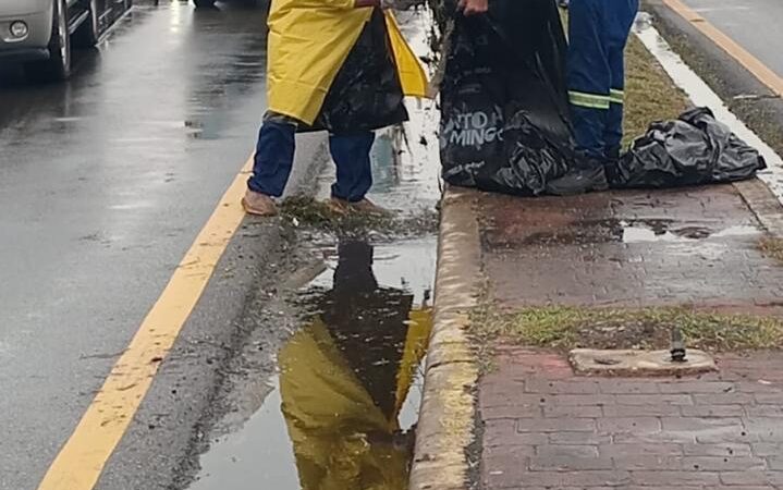 Alcaldía del Distrito Nacional intensifica operativos de limpieza por incidencia de lluvias