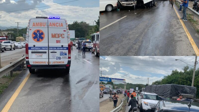 Sistema 911 coordina asistencia en accidente múltiple en Navarrete