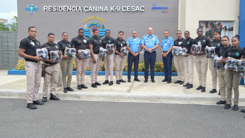 Nuevos uniformes para la Unidad K-9 del CESAC: Un impulso a la seguridad aeroportuaria