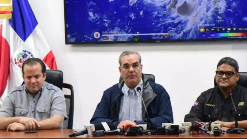 Presidente Abinader convoca reunión de organismos de emergencia en el COE