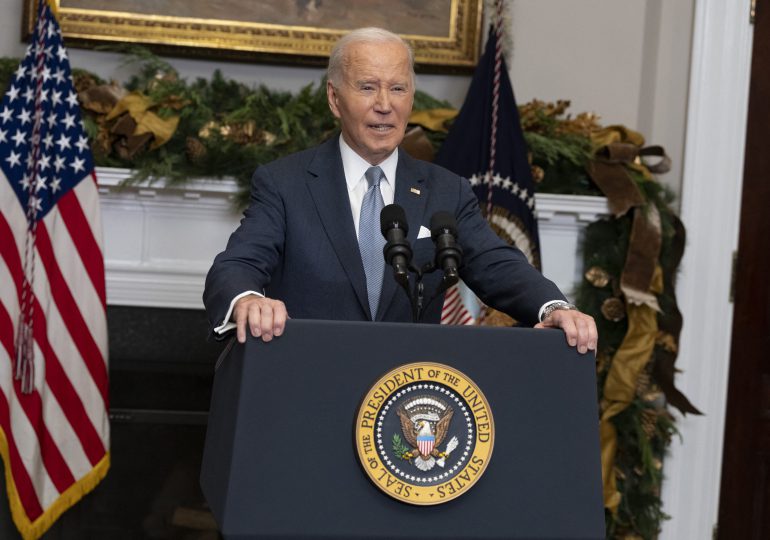 Biden dice que el presidente sirio Asad «debería rendir cuentas»