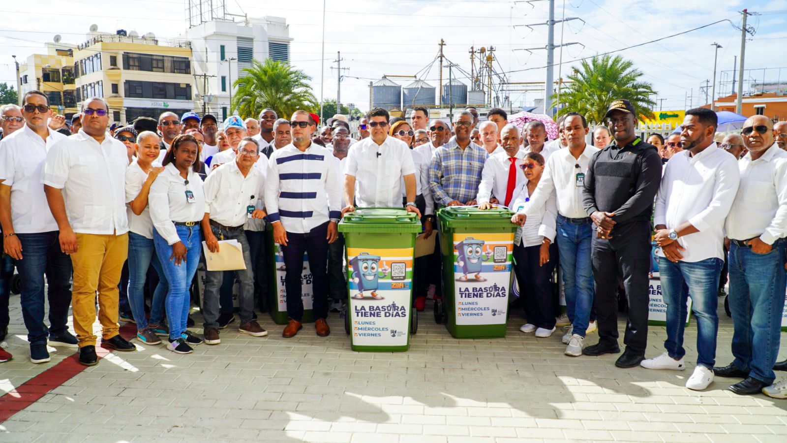 Alcaldía de Santo Domingo Este lanza el programa “Navidad Limpia 2024” 