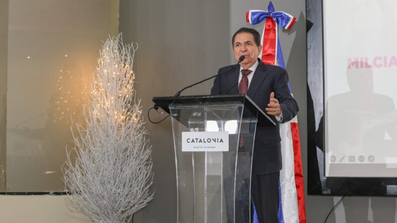 FOMUDEVI realiza la IV edición de Desayuno-Conferencia por el mes de la Familia