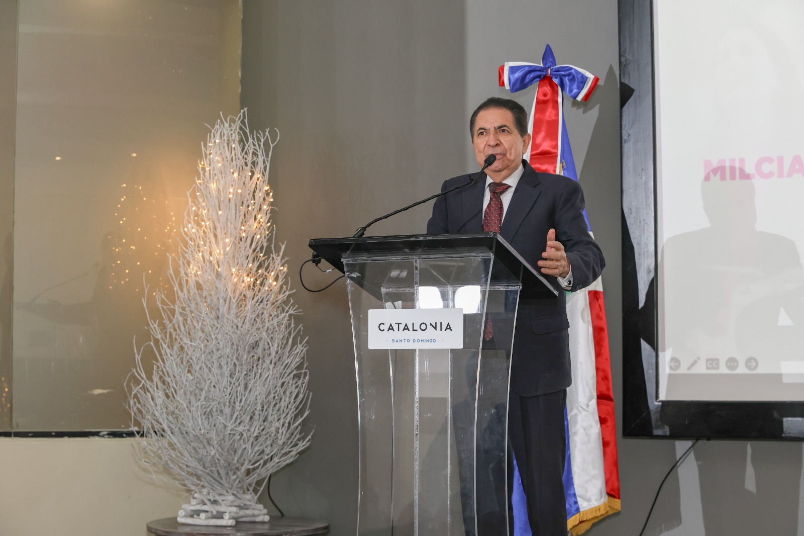 FOMUDEVI realiza la IV edición de Desayuno-Conferencia por el mes de la Familia