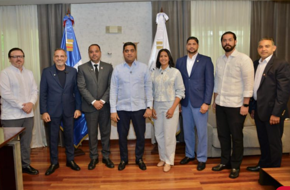 Ministro de Deportes suspende academias independientes hasta iniciar proceso de registro y regulación