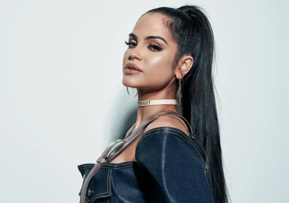 Natti Natasha celebra ser la artista dominicana más escuchada en Spotify