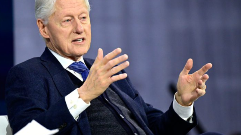 Expresidente de EEUU Bill Clinton es hospitalizado