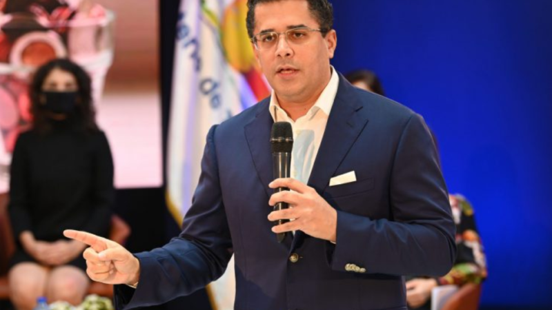 David Collado supervisa operación turística en Puerto Plata durante la Navidad