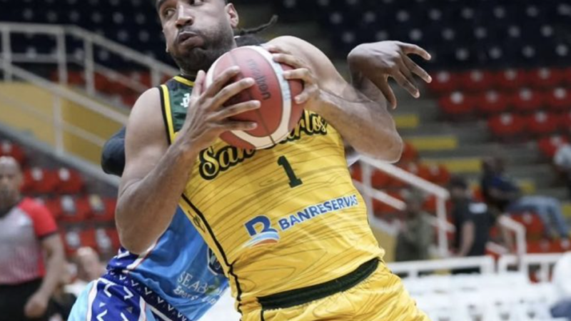 Expertos eligen a Juan Guerrero como el mejor jugador en el baloncesto local