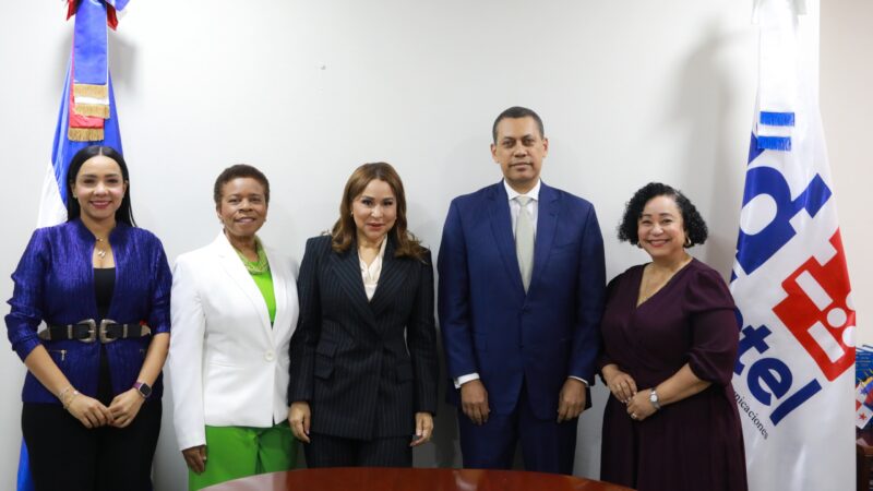 INDOTEL y Ministerio de la Mujer trabajan para superar brecha digital de género