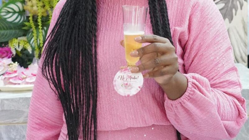 La empresaria Raquel Aristilde de Valdez, relanzó “Gadiel Floristería” tras un viaje de casi 11 años, llevando alegría a miles de personas