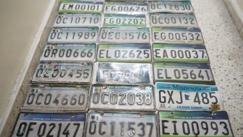 DIGESETT retiene 38 vehículos por uso de placas extranjeras vencidas y vehículos con placas oficiales no correspondiente en 2024