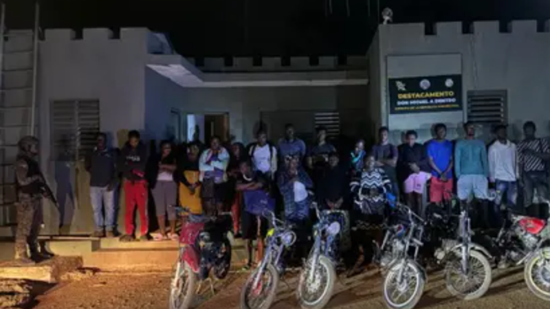 Detienen jeepeta con 19 haitianos indocumentados en Montecristi