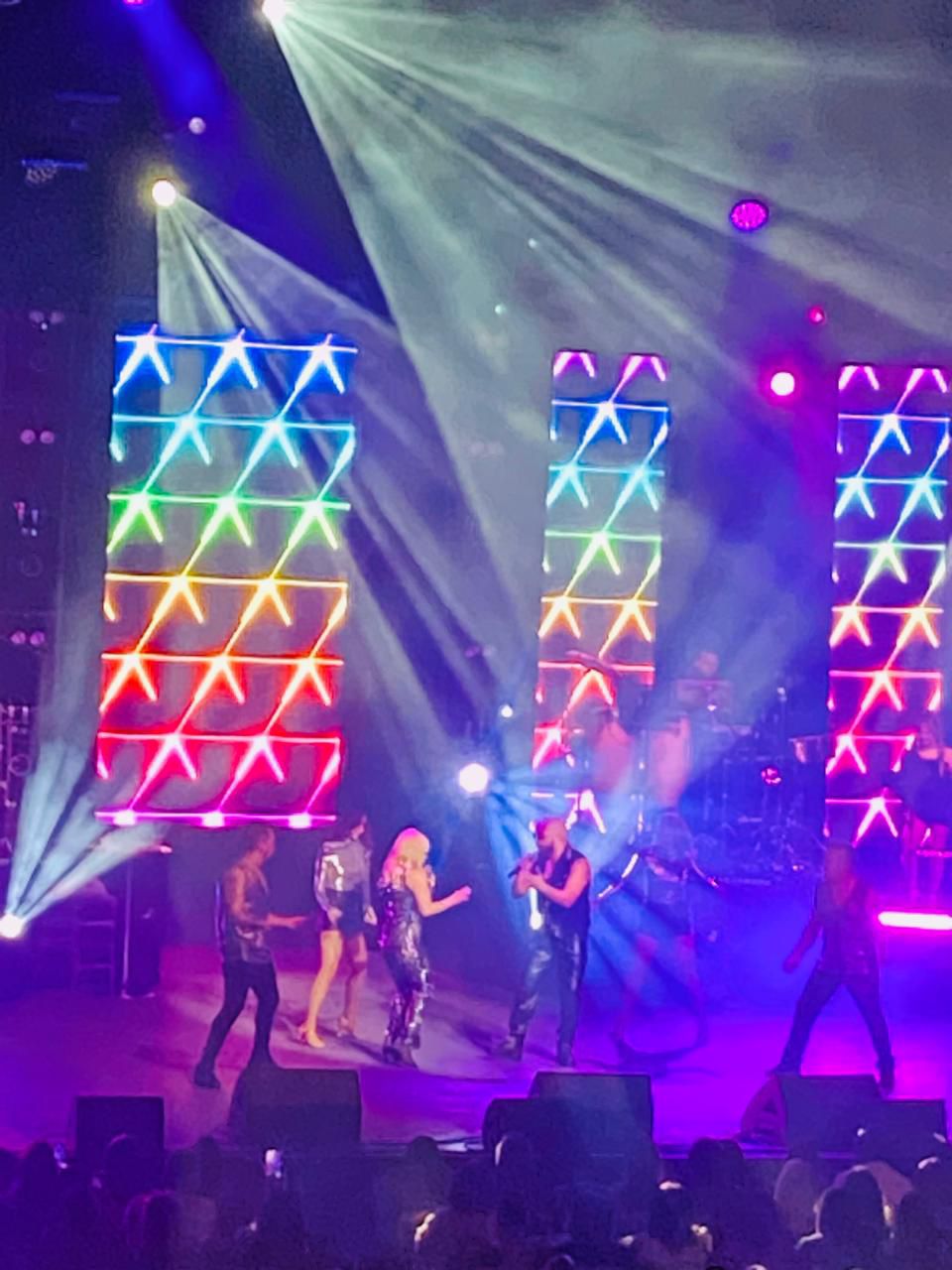 Yolandita Monge sigue conquistando a su público con un concierto a casa llena