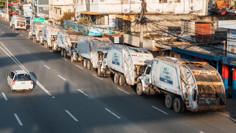 Alcaldía despliega gran operativo de limpieza en las tres circunscripciones del DN