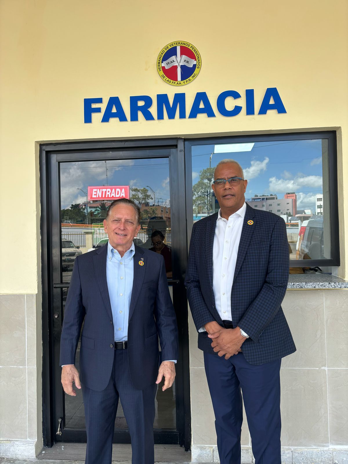 Fundación Rica y Sanar una Nación apoyarán programa de salud de los Veteranos.