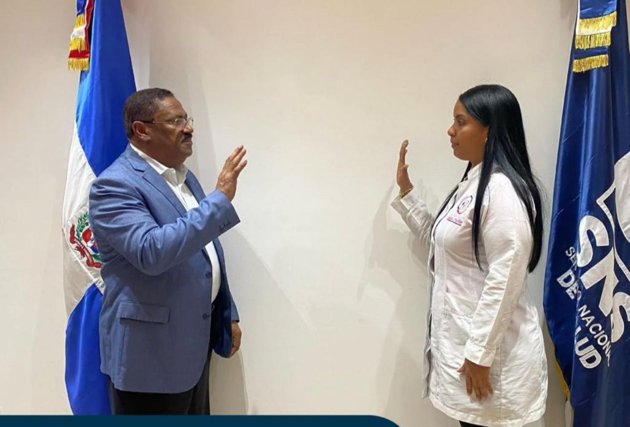 Dra. Katherine Rivas asume como nueva directora del Hospital Las Caobas