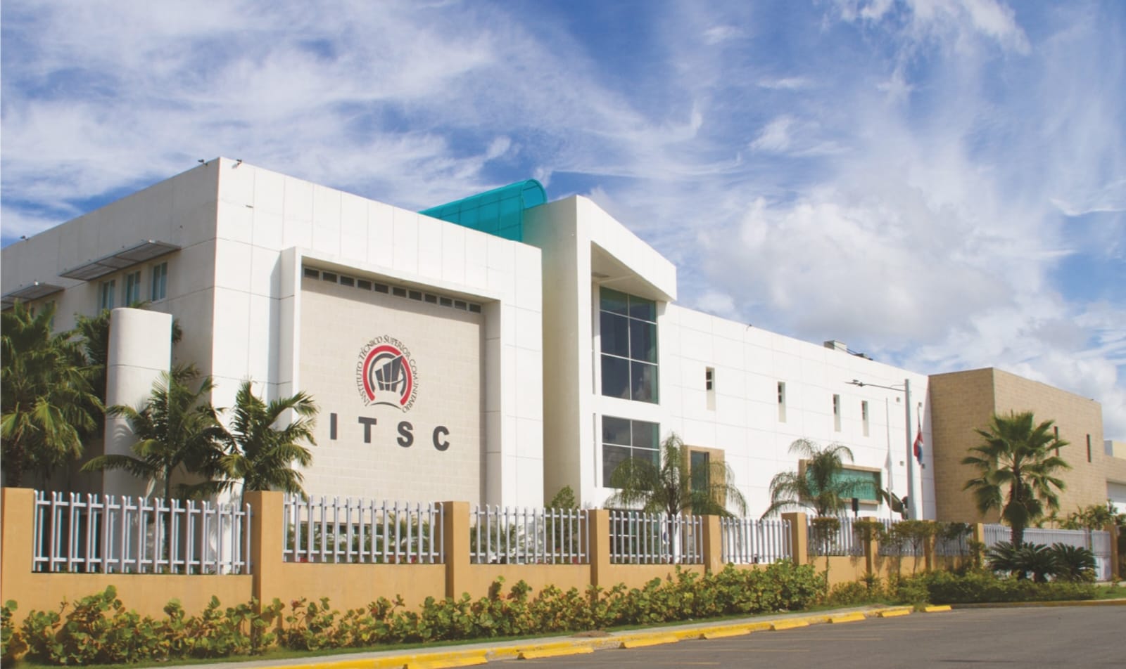ITSC se convierte en la primera institución educativa en integrar la carrera de semiconductores
