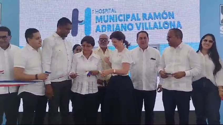 Empresario Kildere Taveras valora remozamiento de la emergencia del Hospital de Loma de Cabrera