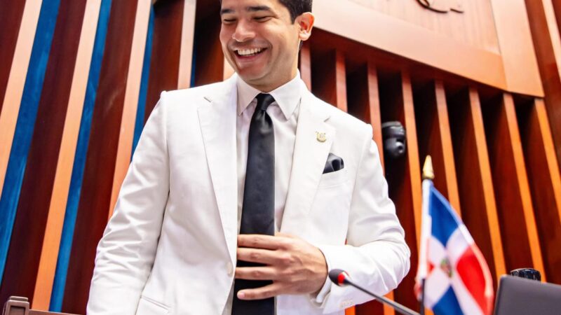 Omar Fernández es bien valorado por 75% de dominicanos, según Gallup