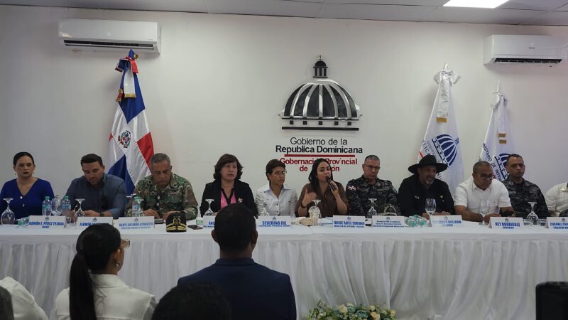Ministra de Interior y Policía refuerza compromisos en seguridad y controles migratorios en Dajabón