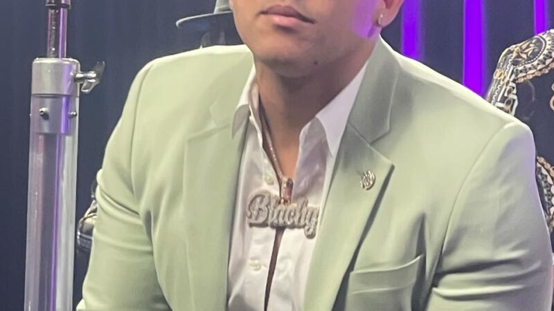 Blachy sigue rompiendo barreras y llevando el merengue típico a nivel mundial.