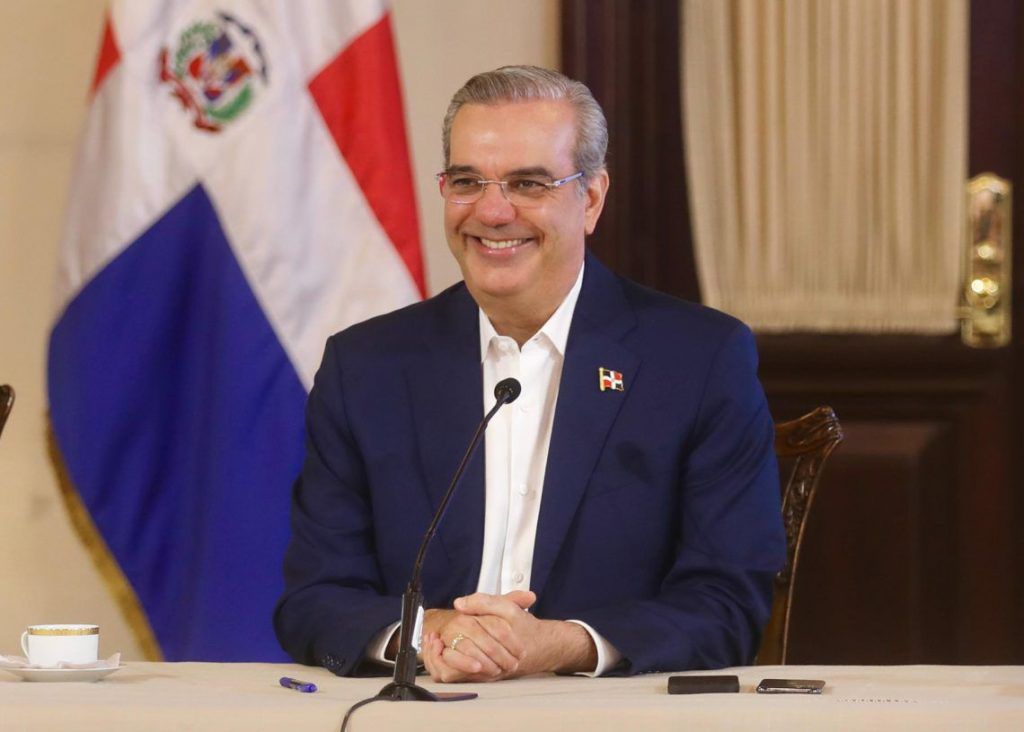 Encuesta revela el 70% de la población considera como positiva gestión de Abinader