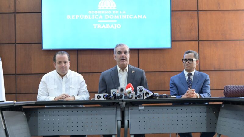 Presidente Luis Abinader anuncia aumento salarial de 20 % para el sector privado no sectorizado