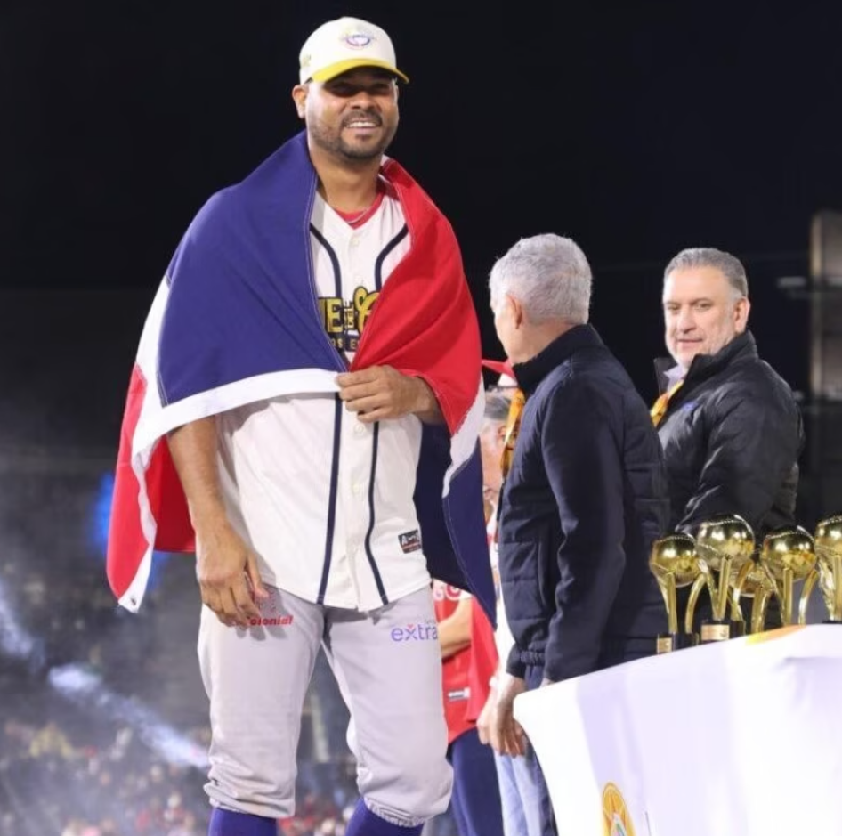 Esmil Rogers es el Jugador Más Valioso de la Serie del Caribe